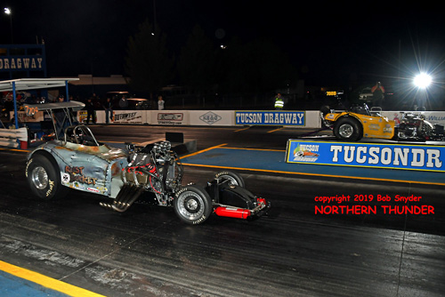 (near lane) Mitch Bowen - 'Rust Bucket' - AA/FA (far lane) Sheldon Lofgreen - 